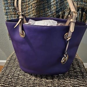 Michael Kors Tote